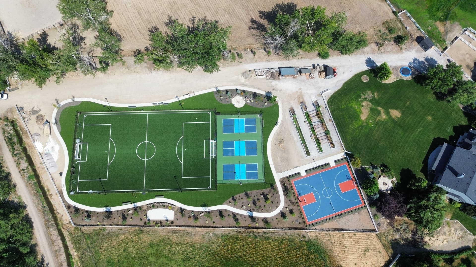 multi sport outdoor backyard court